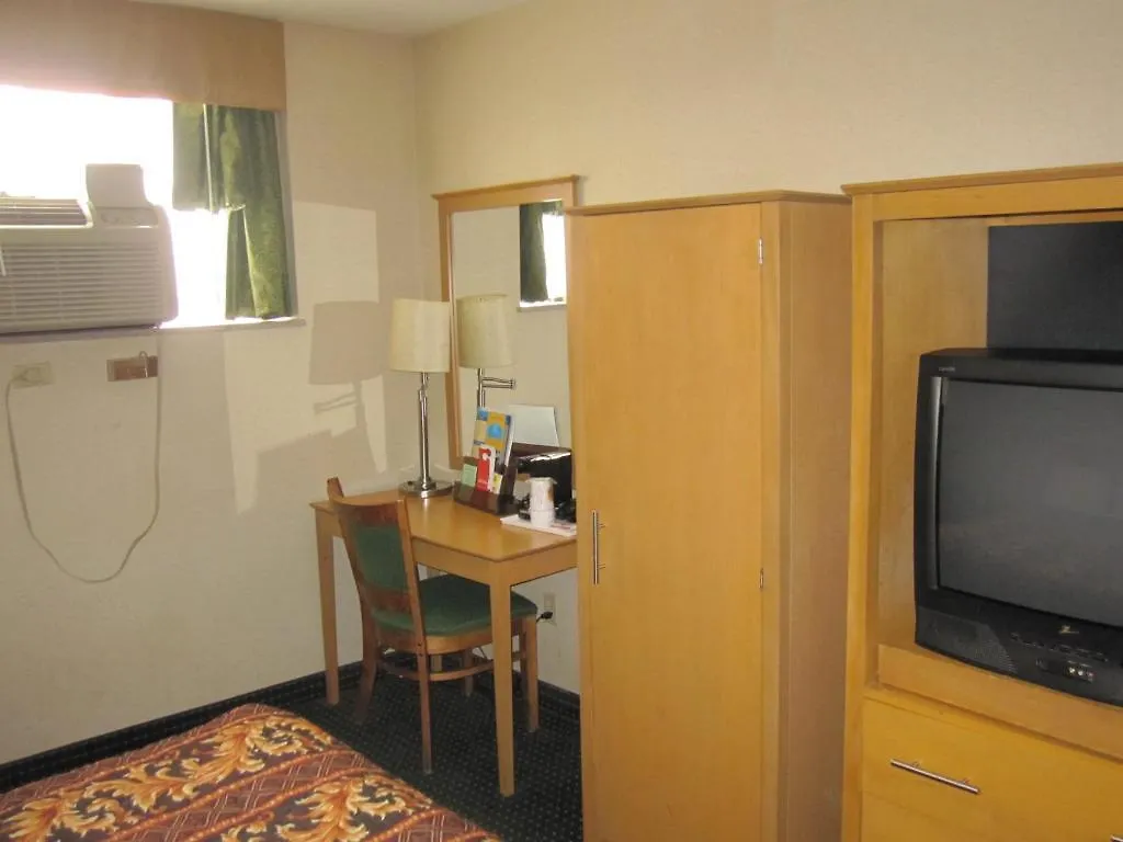 Knights Inn - Jfk Airport New York Motel