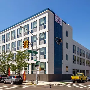 Glo Western Brooklyn Nyc *** New York